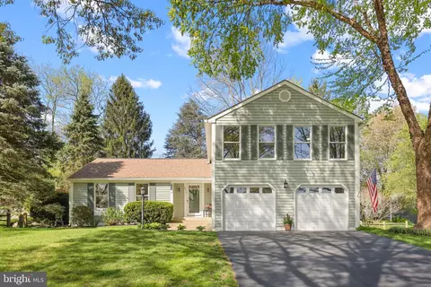 10310 Pine Ridge Dr, Ellicott City, MD 21042