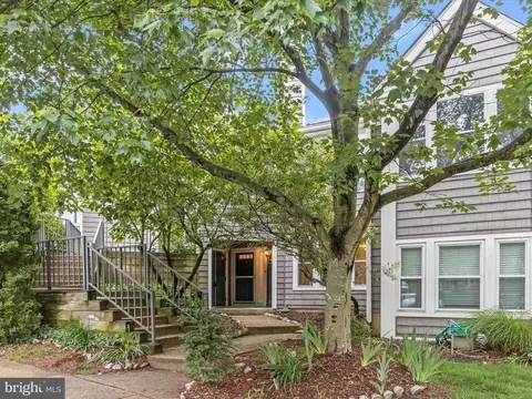 7886 Mayfair Cir, Ellicott City, MD 21043