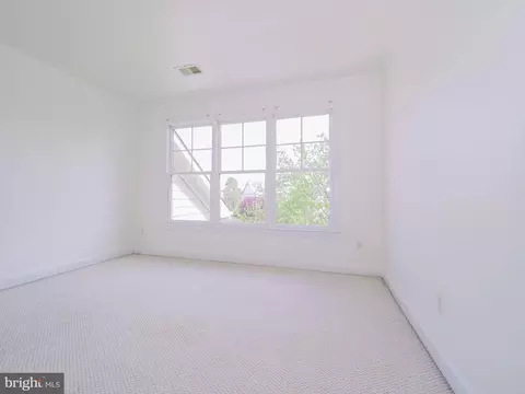 Bedroom - 8629 Saddleback Pl, Laurel, MD 20723 photo 3 of 8