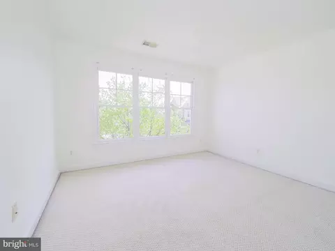 Bedroom - 8629 Saddleback Pl, Laurel, MD 20723 photo 2 of 8