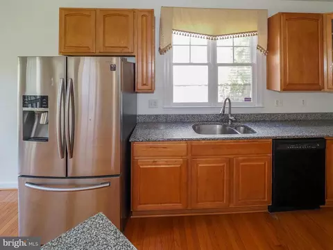 Kitchen - 8629 Saddleback Pl, Laurel, MD 20723 photo 6 of 11