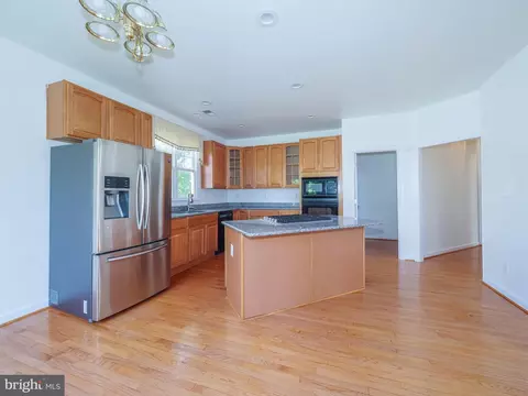 Kitchen - 8629 Saddleback Pl, Laurel, MD 20723 photo 4 of 11