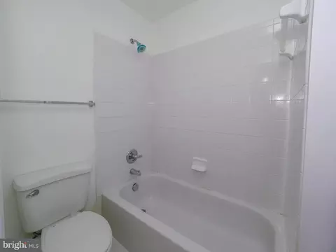 Bath - 8629 Saddleback Pl, Laurel, MD 20723 photo 2 of 6