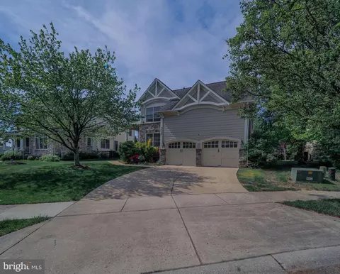 Exterior - 8629 Saddleback Pl, Laurel, MD 20723 photo 3 of 4