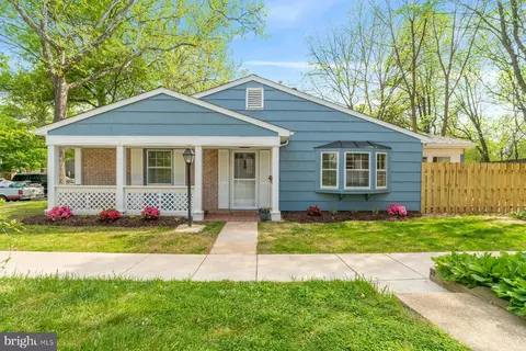 5523 Woodenhawk Cir, Columbia, MD 21044