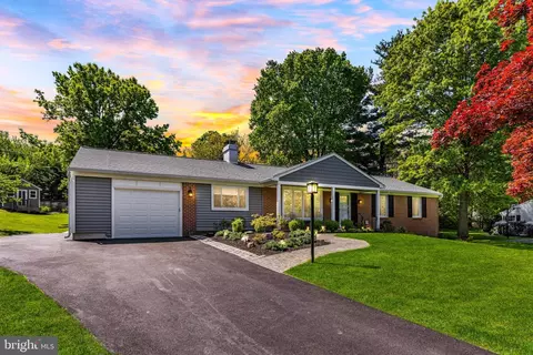 9321 Dunloggin Rd, Ellicott City, MD 21042