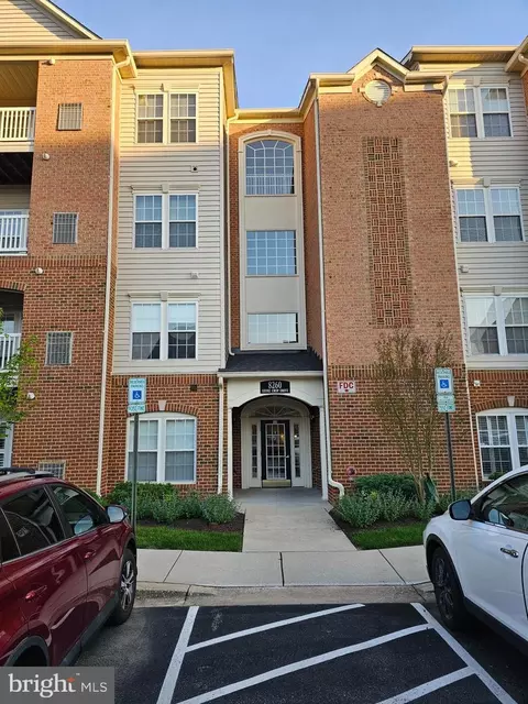 8260 Stone Crop Dr #N, Ellicott City, MD 21043