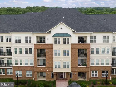 2530 Kensington Gdns #405, Ellicott City, MD 21043