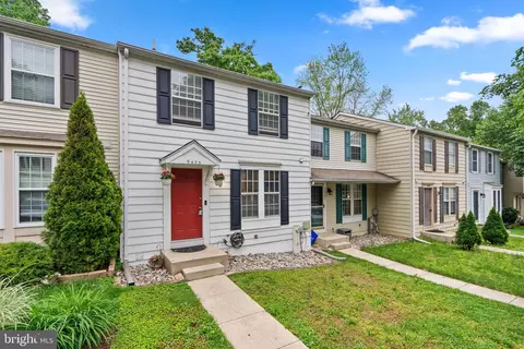 9405 Chippenham Dr, Laurel, MD 20723 photo 3