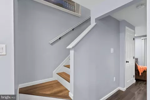 9405 Chippenham Dr, Laurel, MD 20723 photo 15