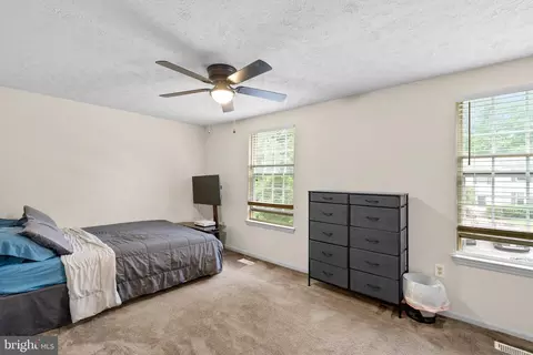 9405 Chippenham Dr, Laurel, MD 20723 photo 20