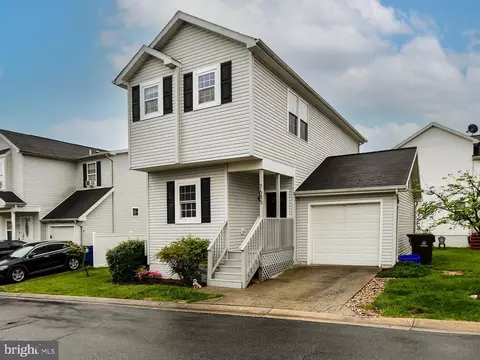 7685 Bluff Point Ln, Elkridge, MD 21075