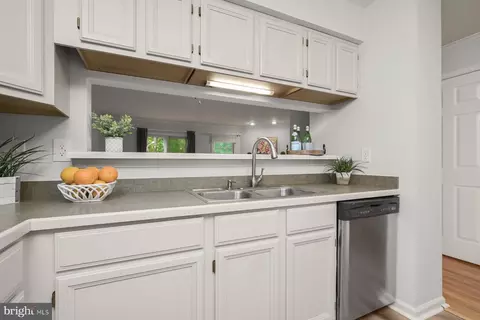 9413 Steeple Ct, Laurel, MD 20723 photo 6