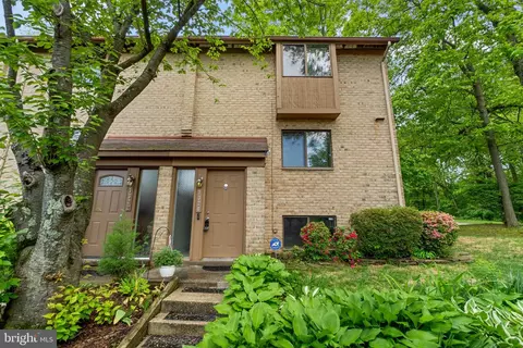 7320 Mossy Brink Ct, Columbia, MD 21045
