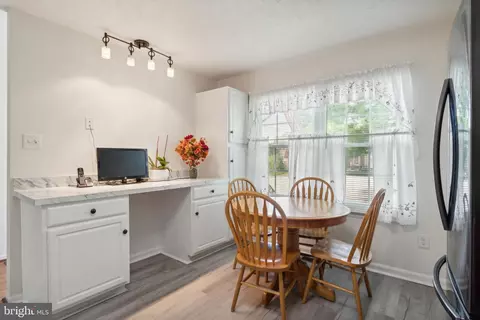 9314 Gordon Ct, Laurel, MD 20723 photo 4