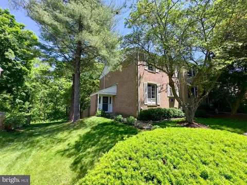9741 Summer Park Ct, Columbia, MD 21046