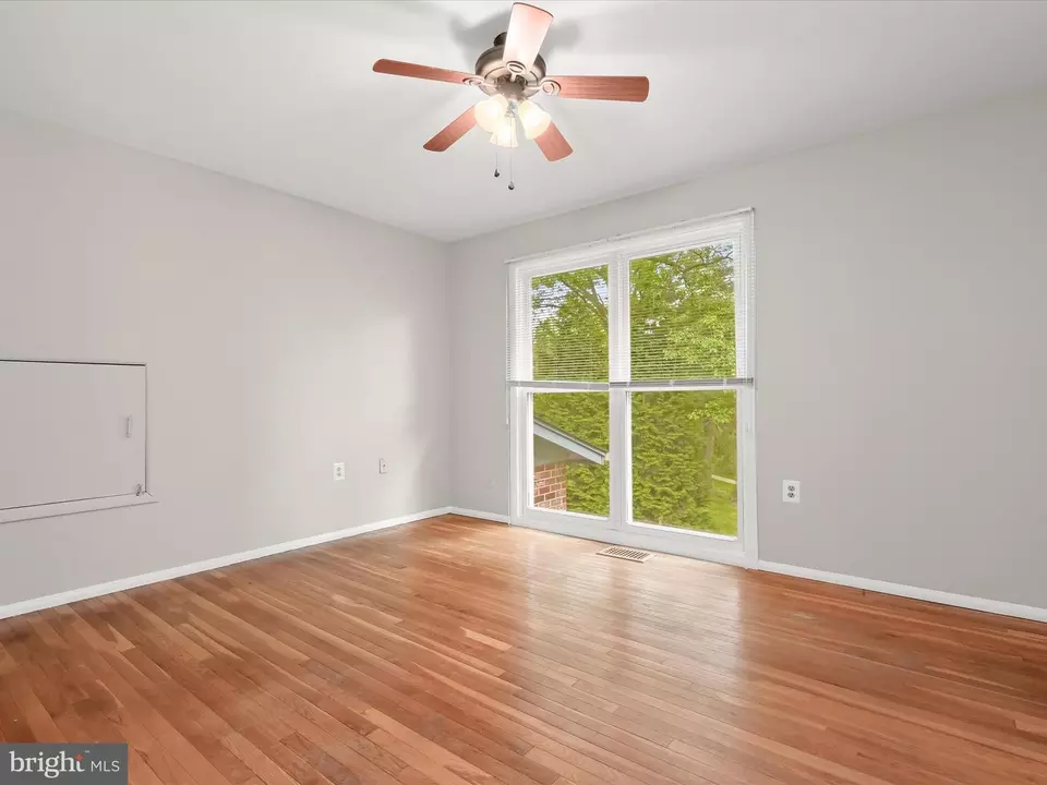 Bedroom - 5396 Graywing Ct, Columbia, MD 21045 photo 2 of 7