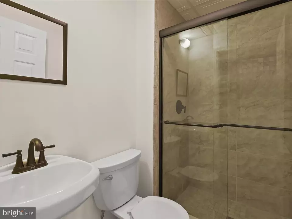 Bath - 5396 Graywing Ct, Columbia, MD 21045 photo 1 of 2