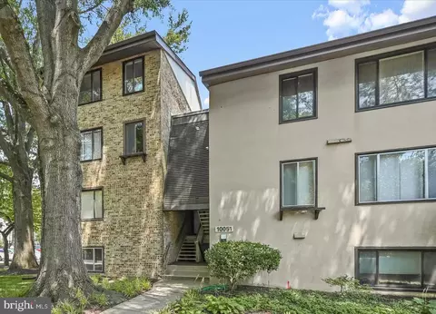 10051 Windstream Dr #4, Columbia, MD 21044