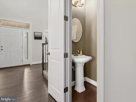 Entry Way - 11421 Dairy St, Fulton, MD 20759 photo 3 of 12