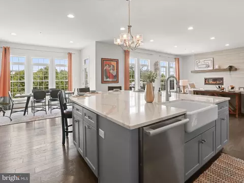 Kitchen - 11421 Dairy St, Fulton, MD 20759 photo 8 of 10
