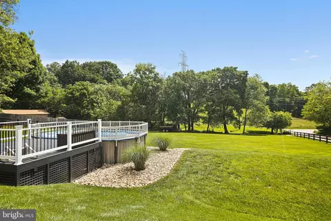Exterior - 10693 Stansfield Rd, Laurel, MD 20723 photo 7 of 10