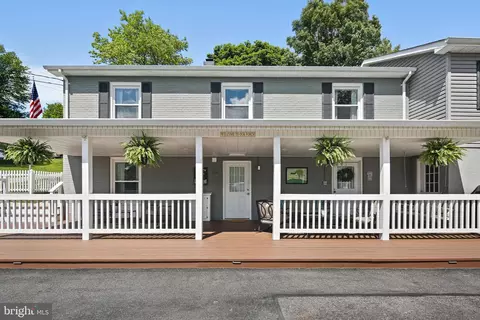 Exterior - 10693 Stansfield Rd, Laurel, MD 20723 photo 2 of 10