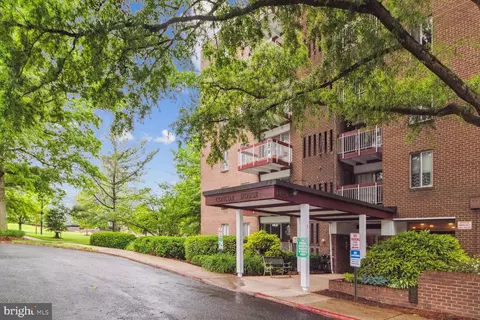 10850 Green Mountain Cir #311, Columbia, MD 21044