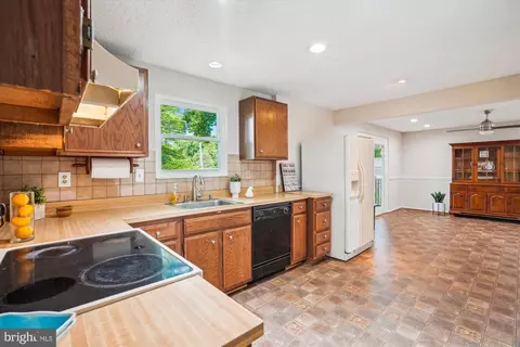 8028 Cipher Row, Jessup, MD 20794 photo 15