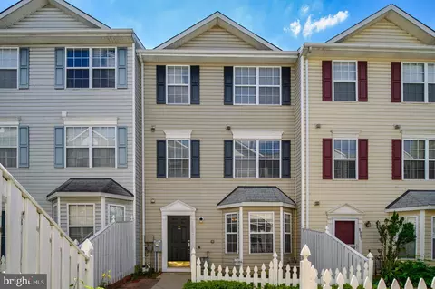 8907 Mallard Ct, Columbia, MD 21045