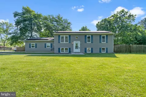 6150 Hunt Club Rd W, Elkridge, MD 21075