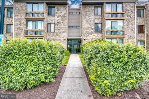 10549 Twin Rivers Rd #B-2, Columbia, MD 21044
