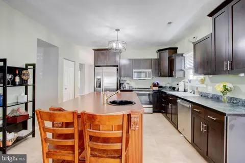 6284 Winters Ln, Hanover, MD 21076 photo 19