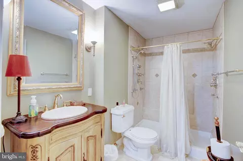 6284 Winters Ln, Hanover, MD 21076 photo 47