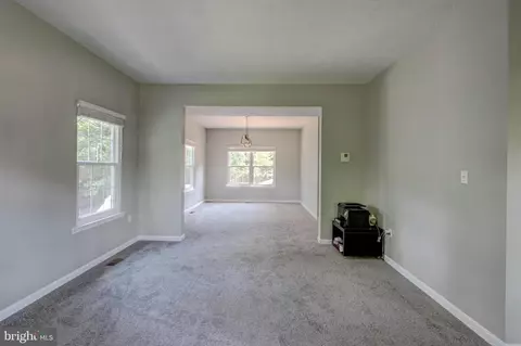 6284 Winters Ln, Hanover, MD 21076 photo 15