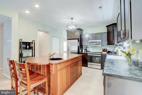 6284 Winters Ln, Hanover, MD 21076 photo 22
