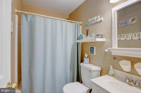 6284 Winters Ln, Hanover, MD 21076 photo 42