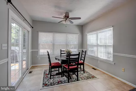 6284 Winters Ln, Hanover, MD 21076 photo 24