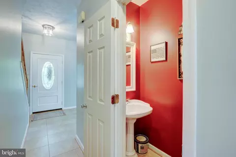 6284 Winters Ln, Hanover, MD 21076 photo 29