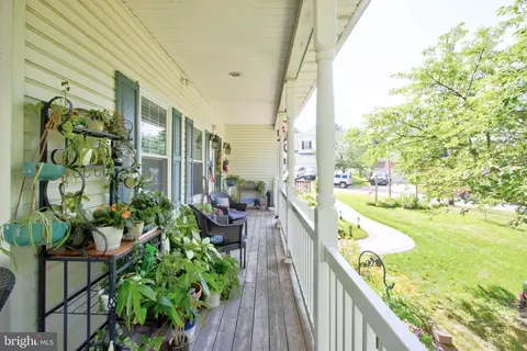 6284 Winters Ln, Hanover, MD 21076 photo 6