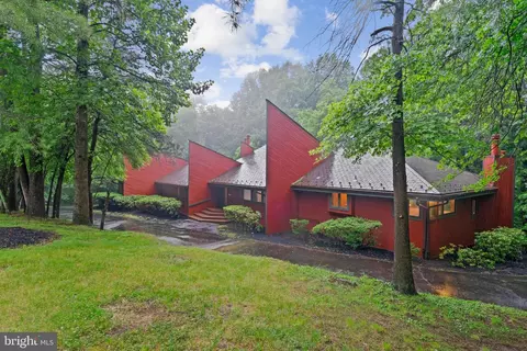 11370 Heathertoe Ln, Columbia, MD 21044
