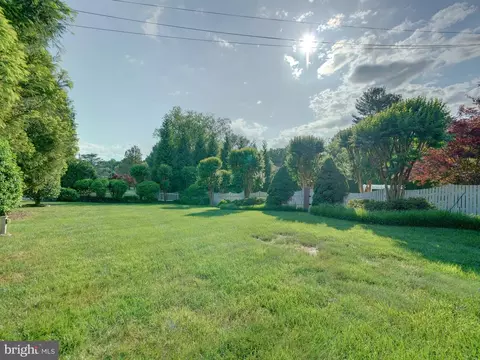 Exterior - 8508 Pineway Dr, Laurel, MD 20723 photo 25 of 32