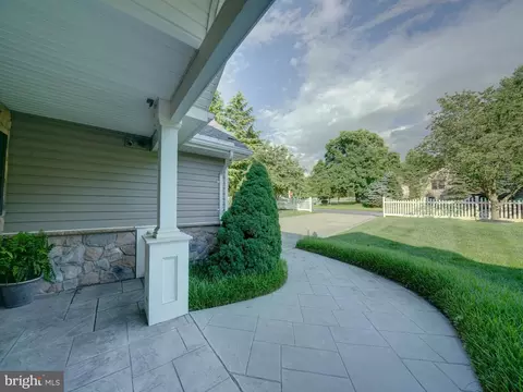 Exterior - 8508 Pineway Dr, Laurel, MD 20723 photo 24 of 32