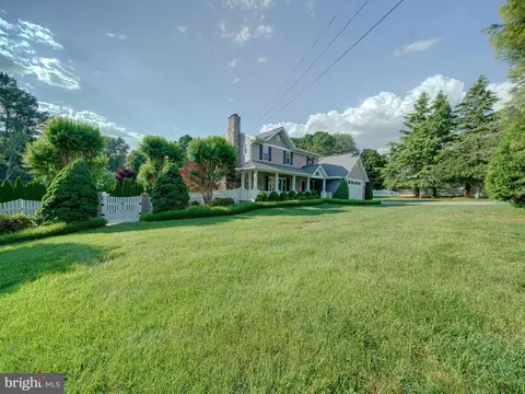 Exterior - 8508 Pineway Dr, Laurel, MD 20723 photo 31 of 32