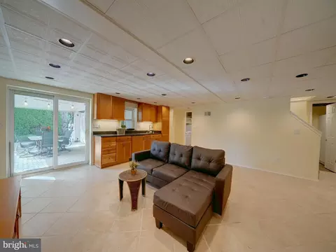 Living - 8508 Pineway Dr, Laurel, MD 20723 photo 14 of 15