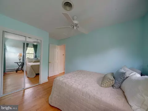 Bedroom - 8508 Pineway Dr, Laurel, MD 20723 photo 5 of 12