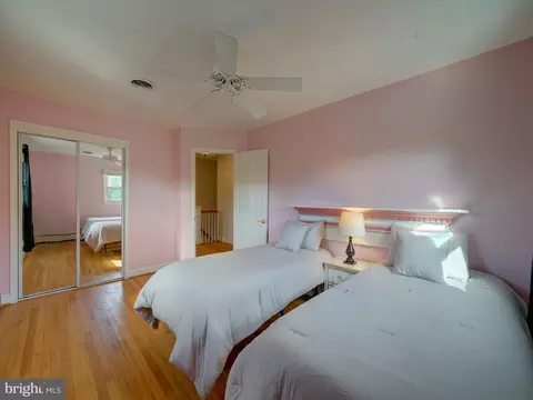 Bedroom - 8508 Pineway Dr, Laurel, MD 20723 photo 8 of 12