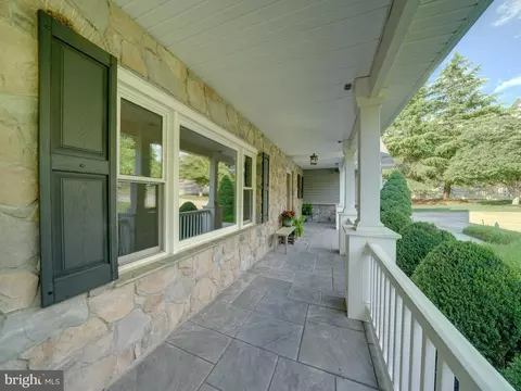 Exterior - 8508 Pineway Dr, Laurel, MD 20723 photo 22 of 32