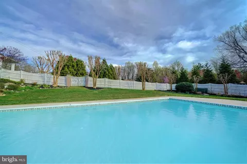 Exterior - 8508 Pineway Dr, Laurel, MD 20723 photo 17 of 32
