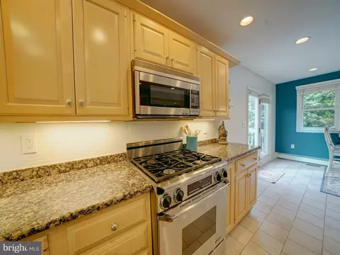 Kitchen - 8508 Pineway Dr, Laurel, MD 20723 photo 7 of 9